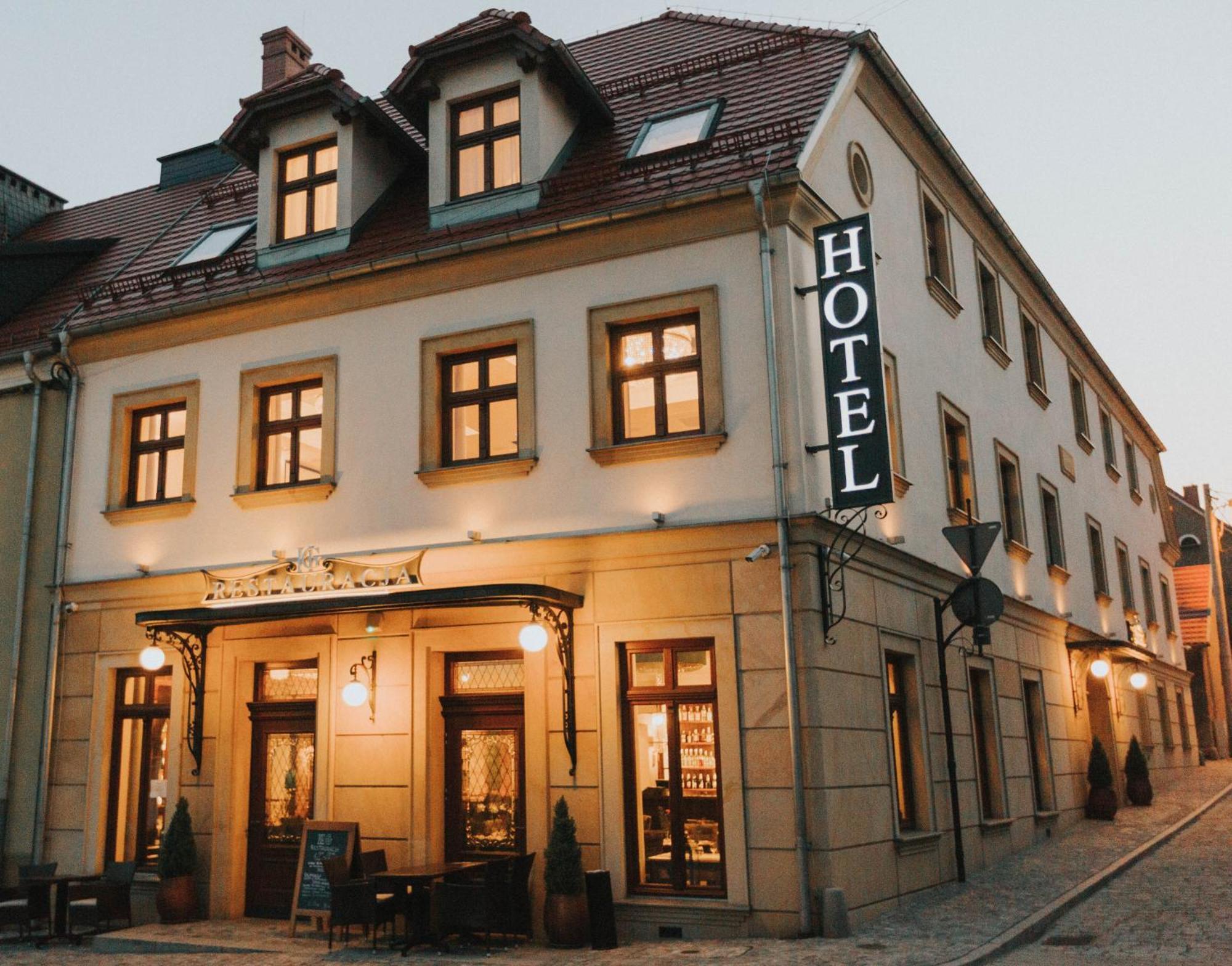 Hg Hotel Toszek Luaran gambar