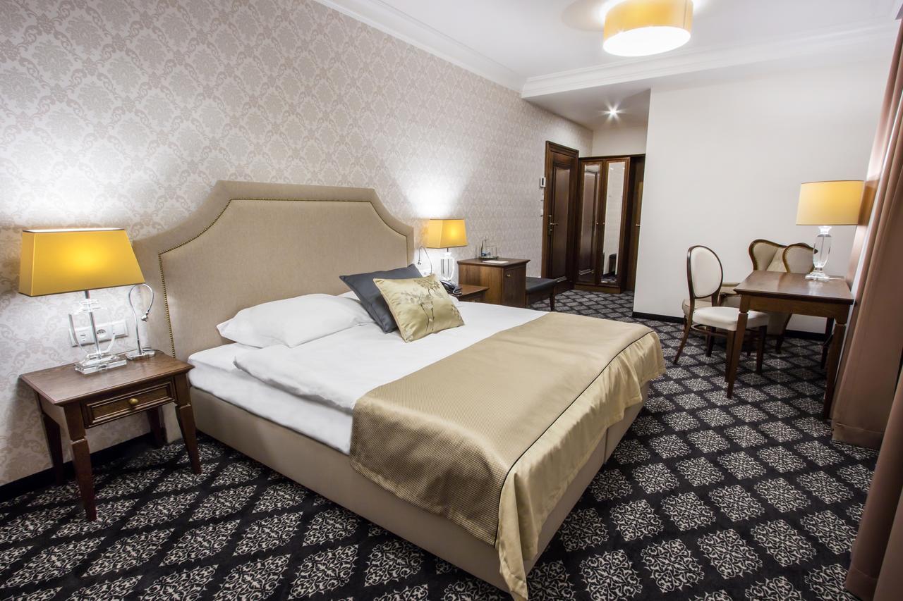 Hg Hotel Toszek Luaran gambar