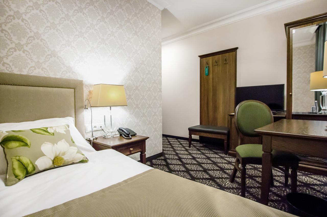 Hg Hotel Toszek Luaran gambar
