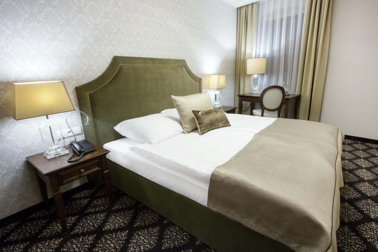 Hg Hotel Toszek Luaran gambar