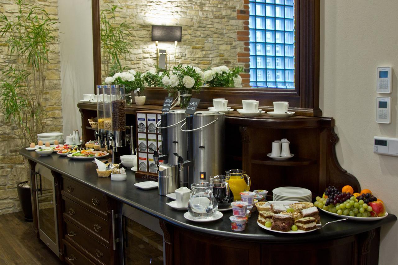 Hg Hotel Toszek Luaran gambar