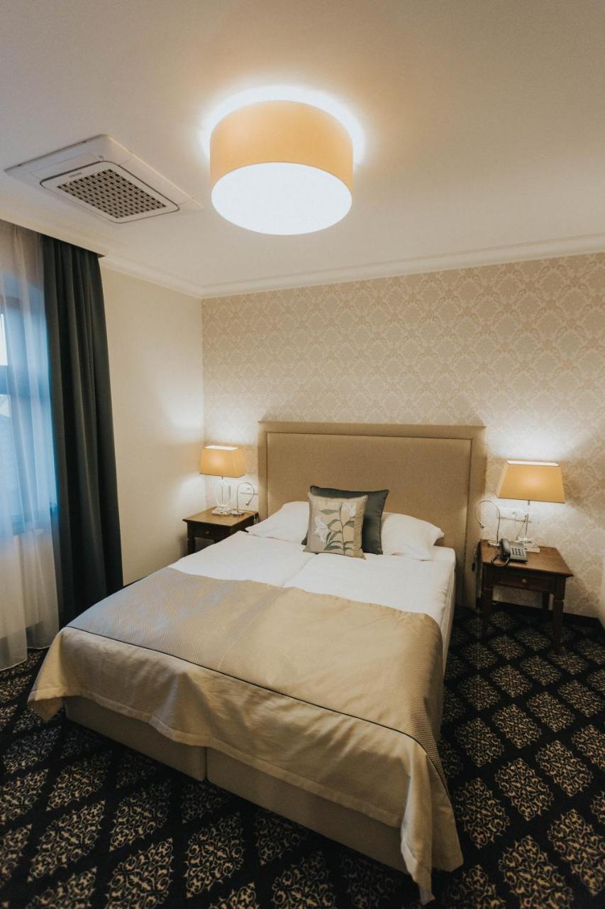 Hg Hotel Toszek Luaran gambar